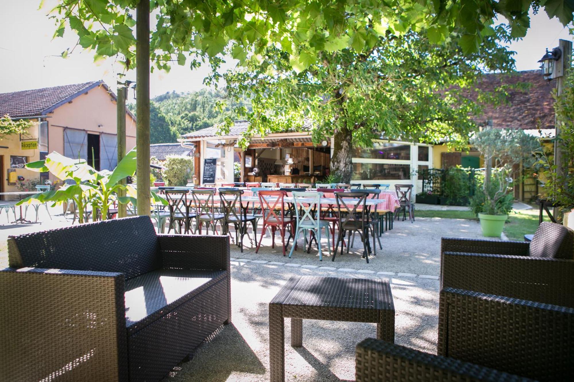 Camping La Ferme De Perdigat Limeuil Exterior foto