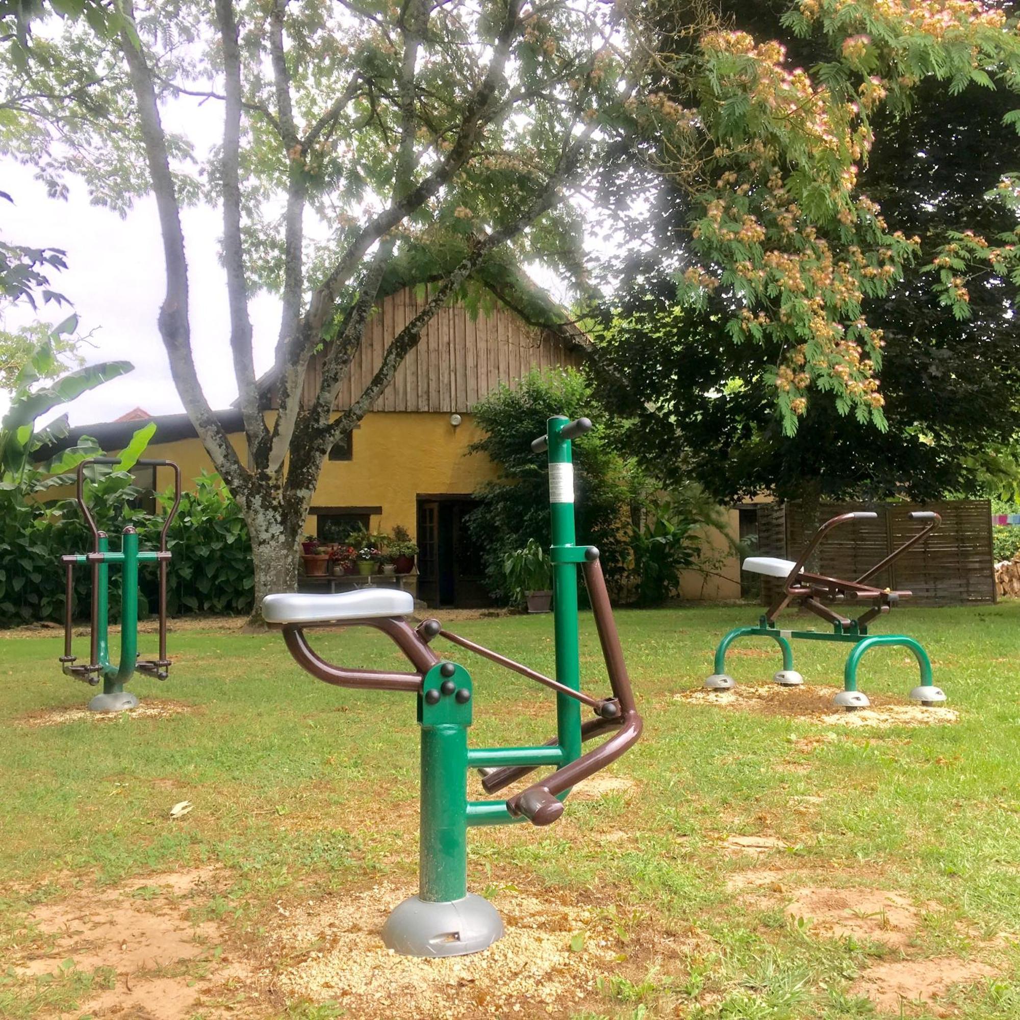 Camping La Ferme De Perdigat Limeuil Exterior foto